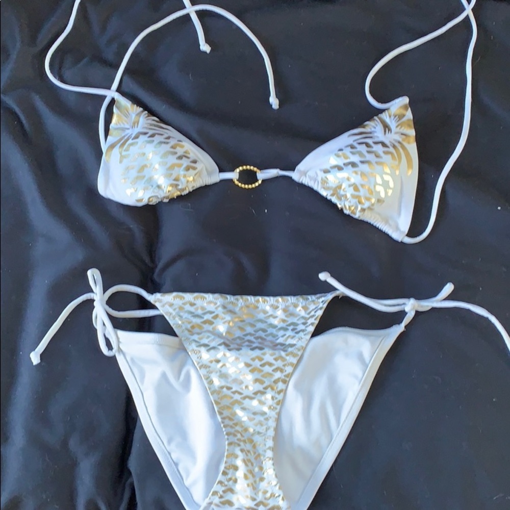 Bathing suit